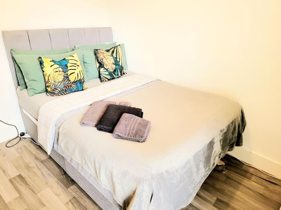 One Bedroom Apartment With A Terrace In Angel ロンドン エクステリア 写真