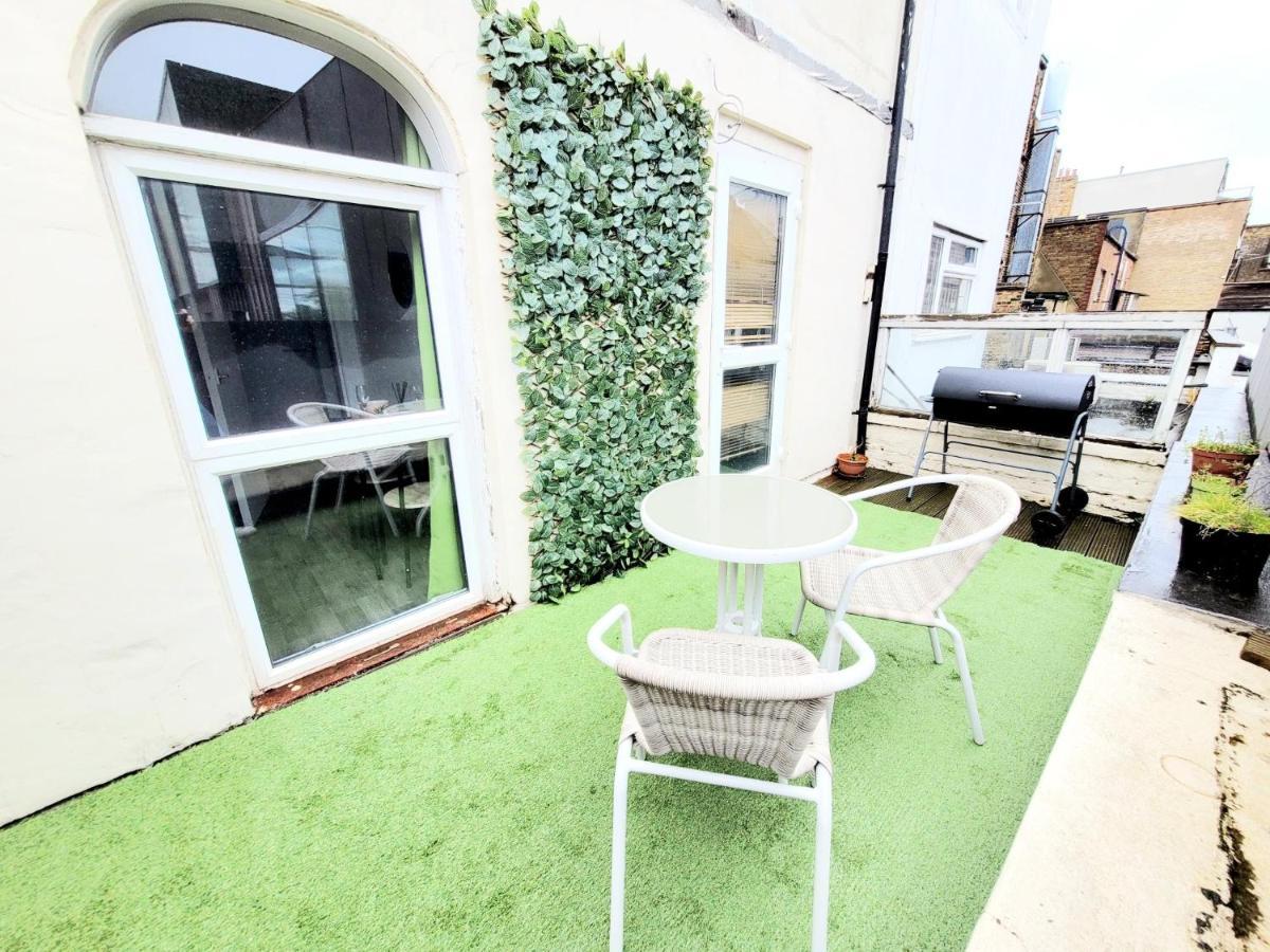 One Bedroom Apartment With A Terrace In Angel ロンドン エクステリア 写真